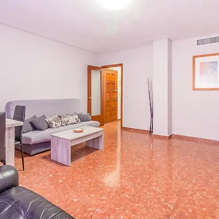 Apartamento Laura. Estancia Agradable En * Cordoba